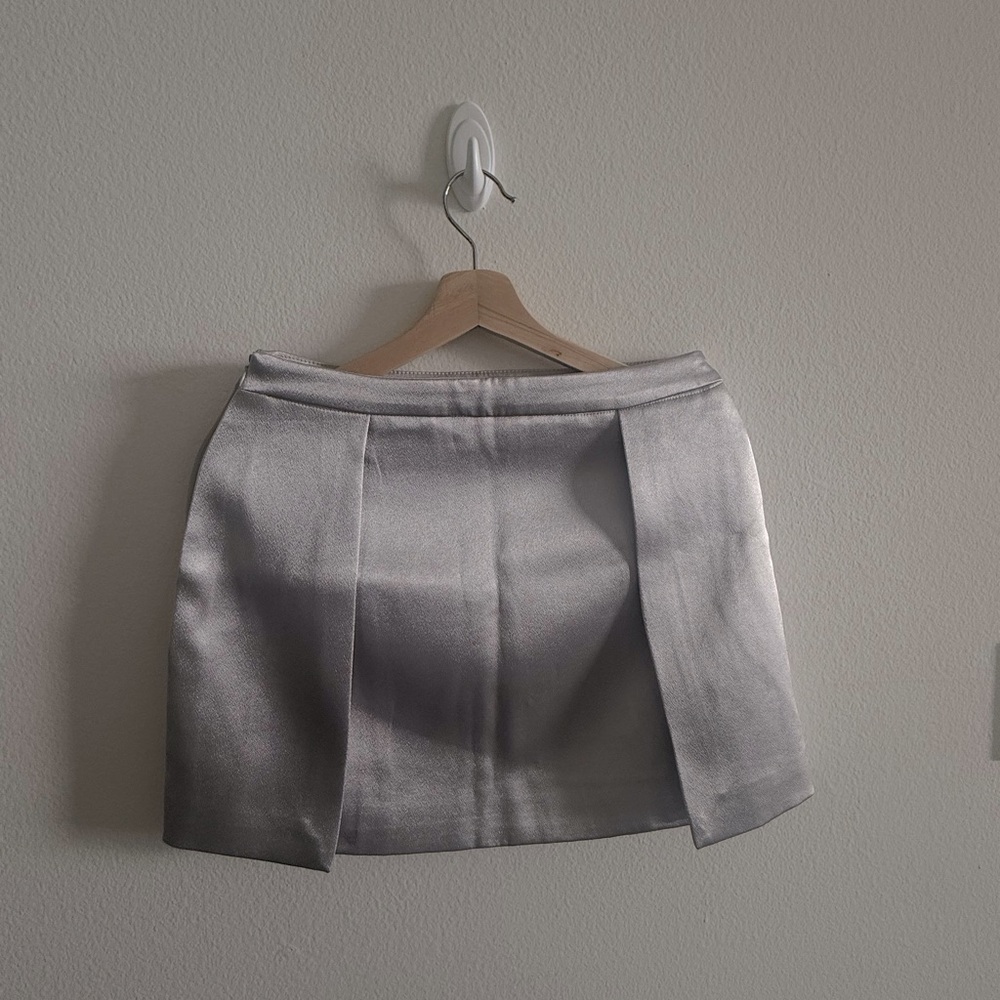 Editor’s Market Silver Skirt Size M NWOT
